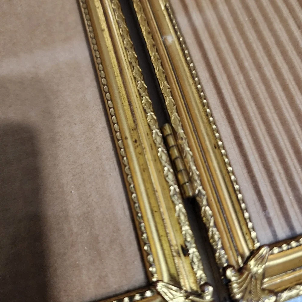 Vintage Gold Tone Metal Double Folding Picture Frame 5x7 Hinged Beaded Trim